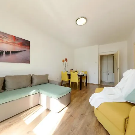 Sunny Side Apartament