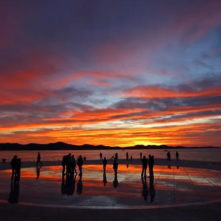 Sunny Side Apartament